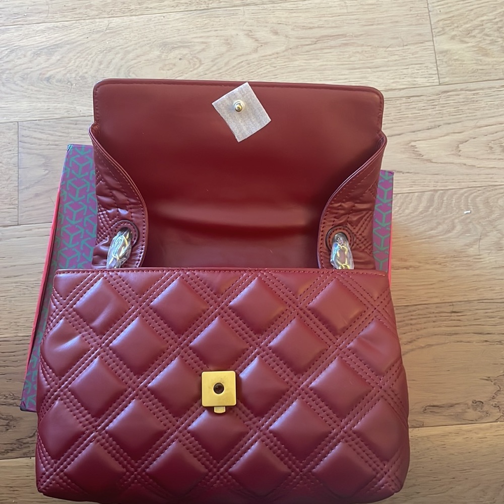 Tory Burch Fleming Soft Leather Shoulder Bag In Burgundy Red NWT - Picture 12 of 14